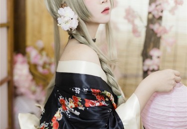 吃瓜网特快：夜店包间中偶像悄然对视，画面柔情无限，吃瓜bot